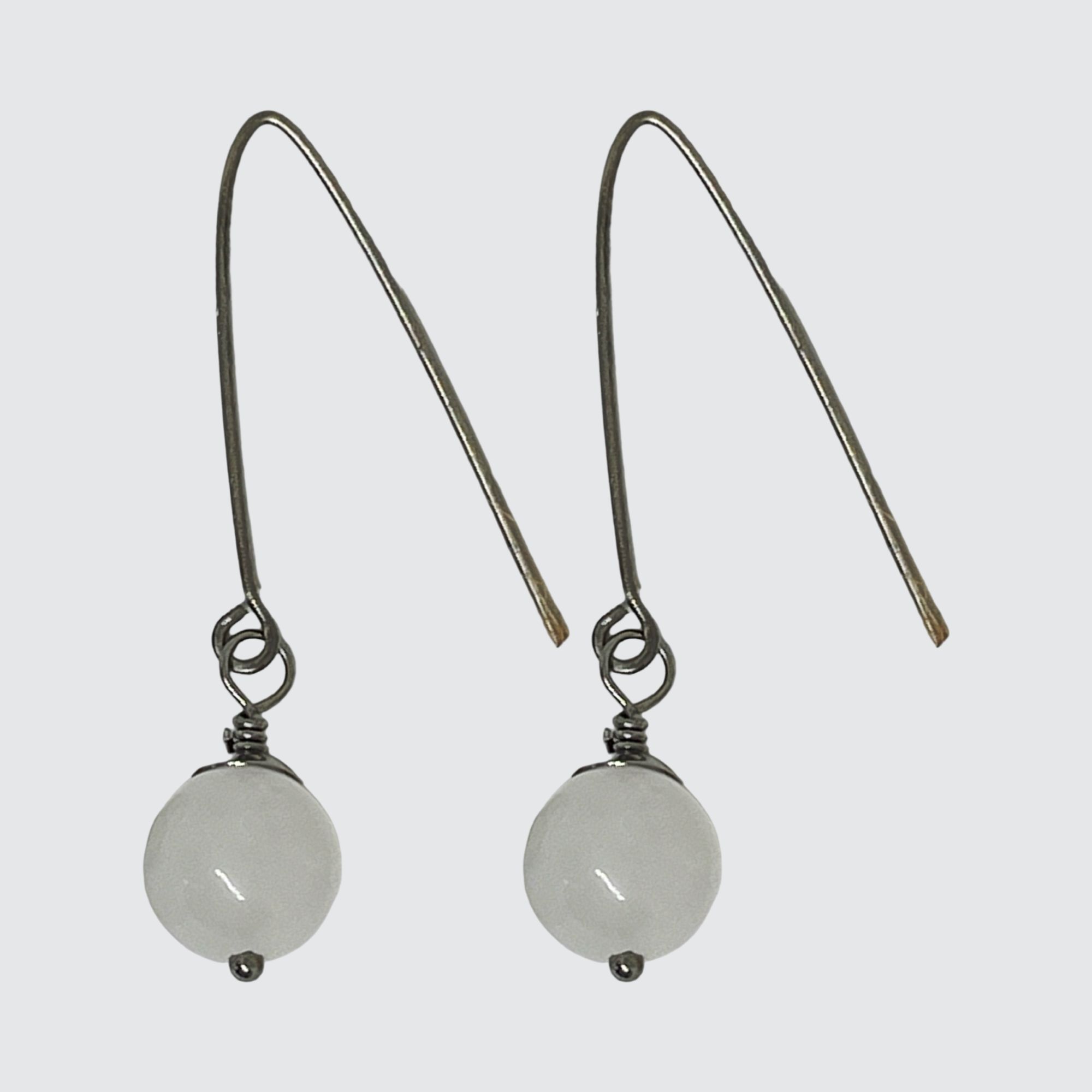 Handmade by RedDolly in the uk titanium
Hypoallergenic moonstone earrings 